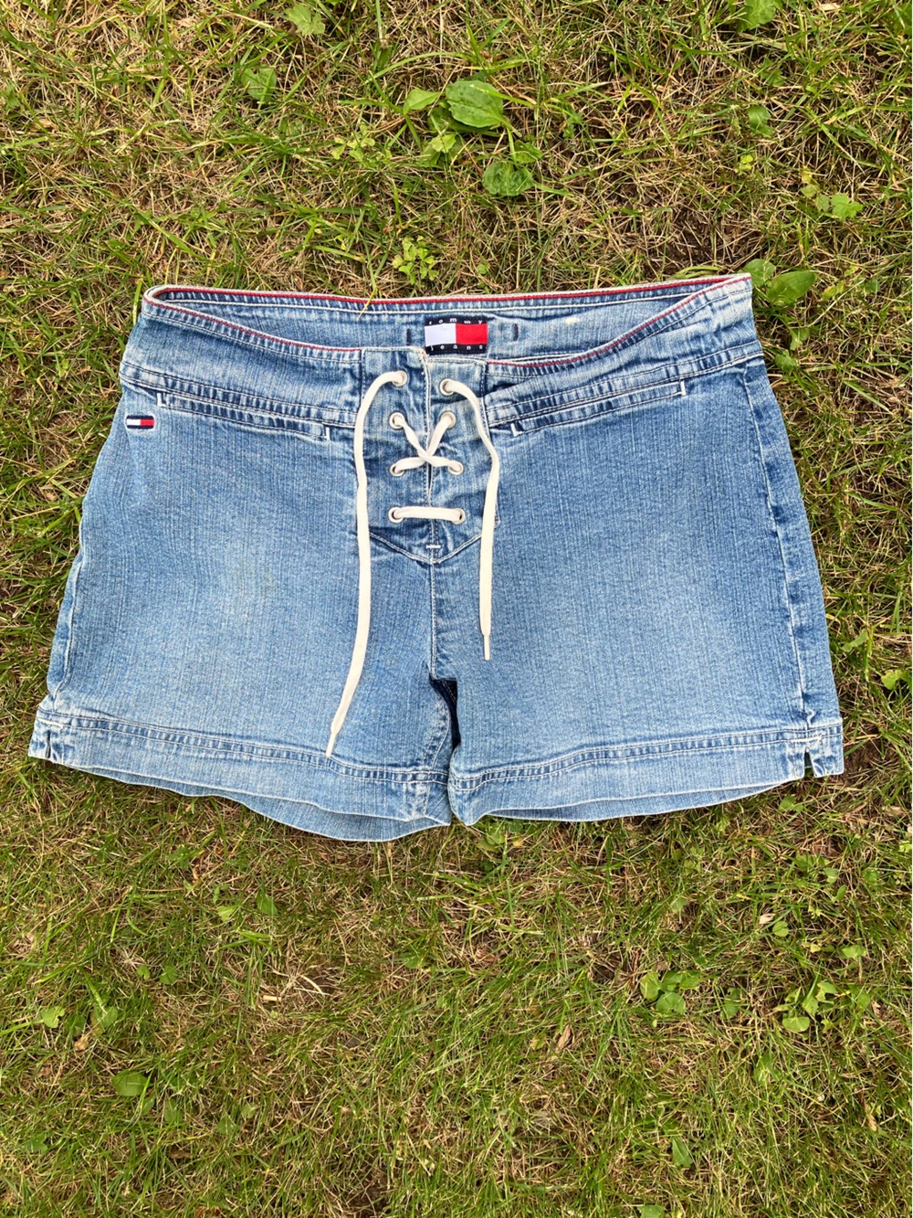 Vintage Low Rise Y2K Tommy Hilfiger Light Blue Denim Lace-Up Women’s Shorts 7